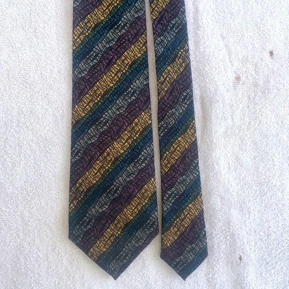 Men’s tie - Picture 1 of 2